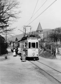 Elektrisch aufs Land: Am 15. Mai 1936 erreichte die Linie 8 Seeheim: Zehn Tage später geht die Verlängerung nach Jugenheim in Betrieb. Zweigleisig wird die Strecke erst Jahrzehnte später. 